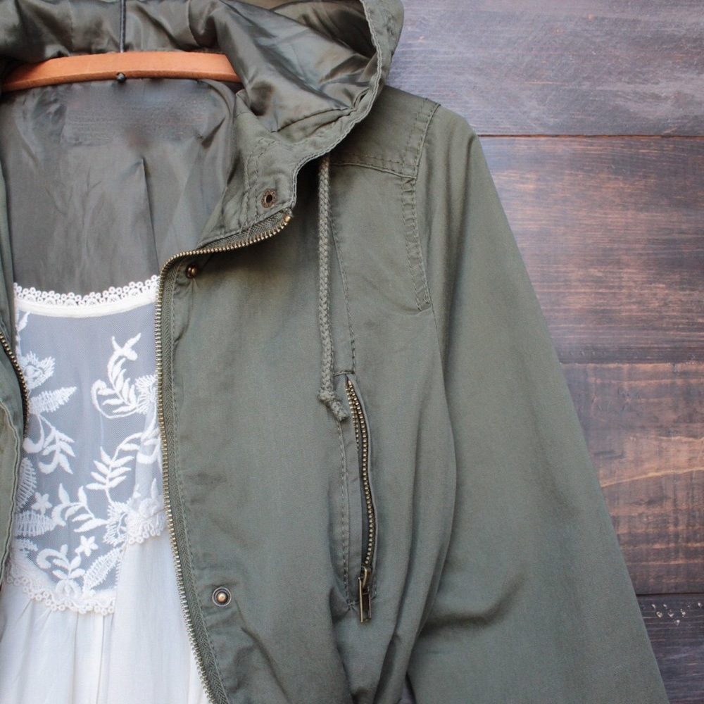 Pocketed Utility Jacket with Hoodie, Olive - Picture 6 of 7
